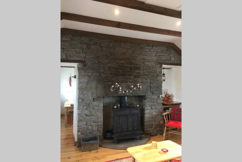 Red Stonecutters Cottage, Doolin Carrowauff Екстериор снимка