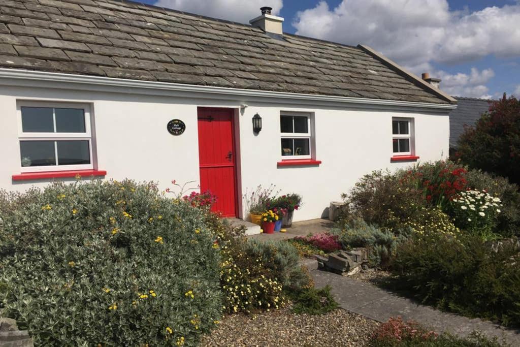 Red Stonecutters Cottage, Doolin Carrowauff Екстериор снимка